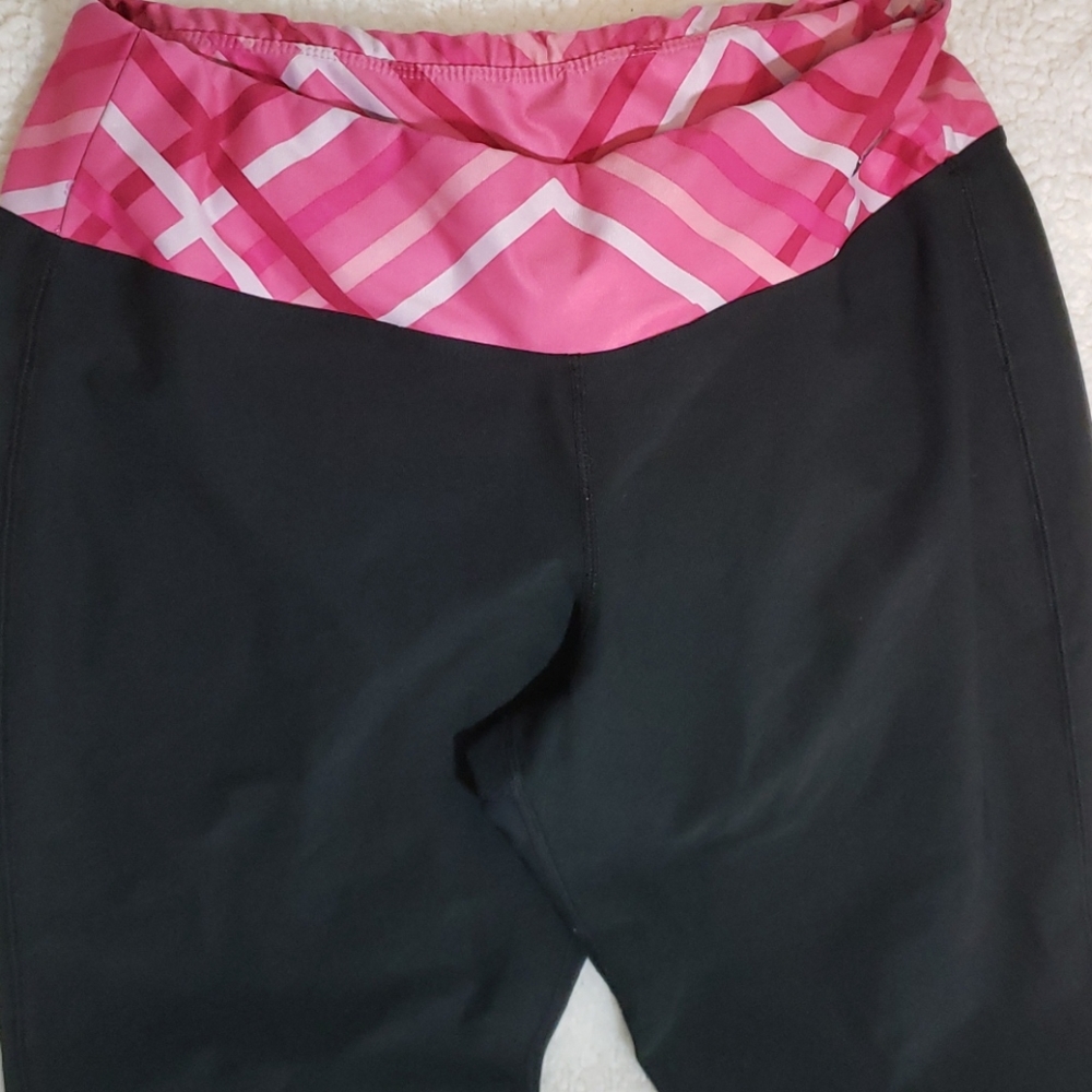 3💝 for $25 Nike Capris